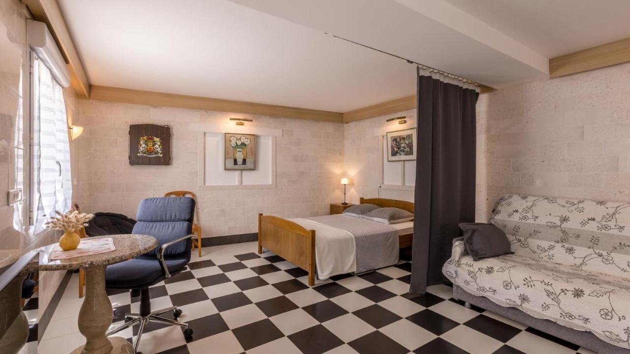 Apartments Katarina トロギール エクステリア 写真