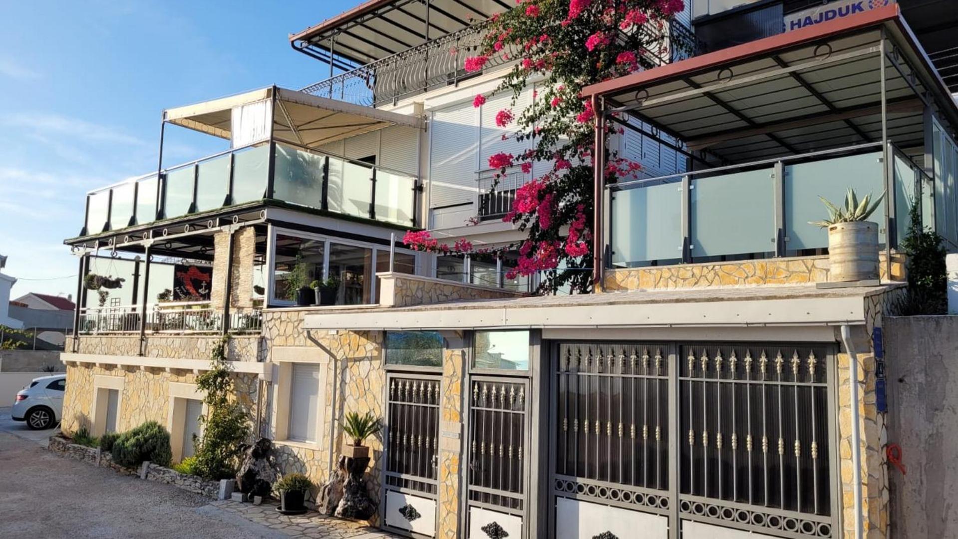Apartments Katarina トロギール エクステリア 写真